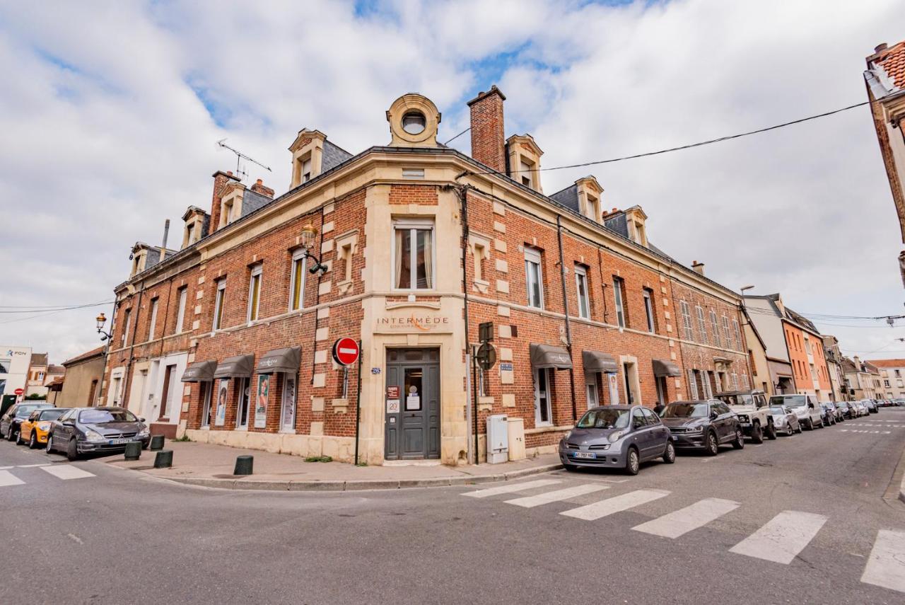 Suite Premium Le Figaro 2 Epernay Exterior photo
